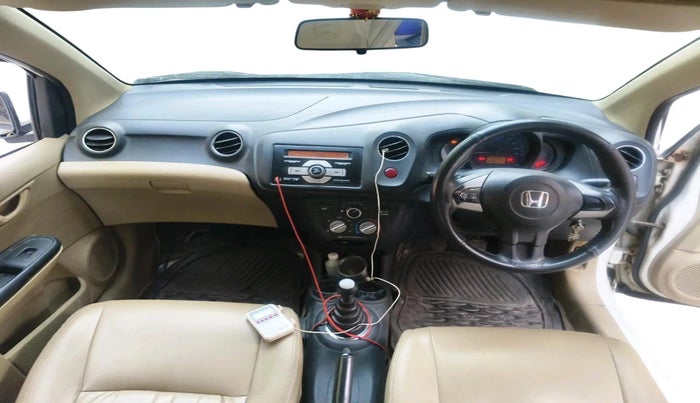2015 Honda Amaze 1.2L I-VTEC S, CNG, Manual, 75,303 km, interior