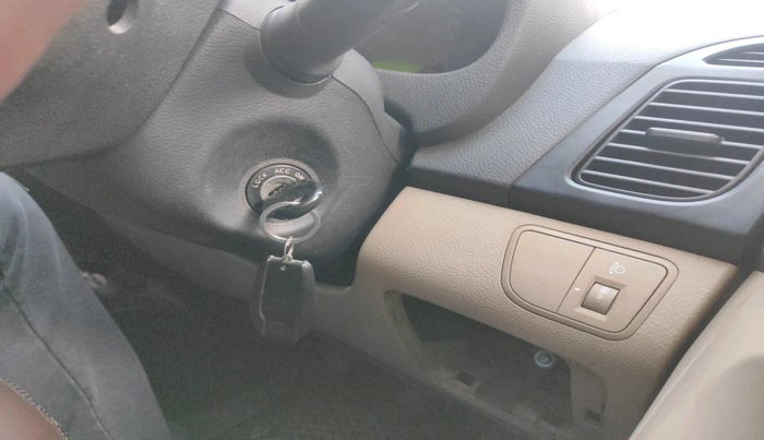 2014 Hyundai Eon ERA +, Petrol, Manual, 85,898 km, interior