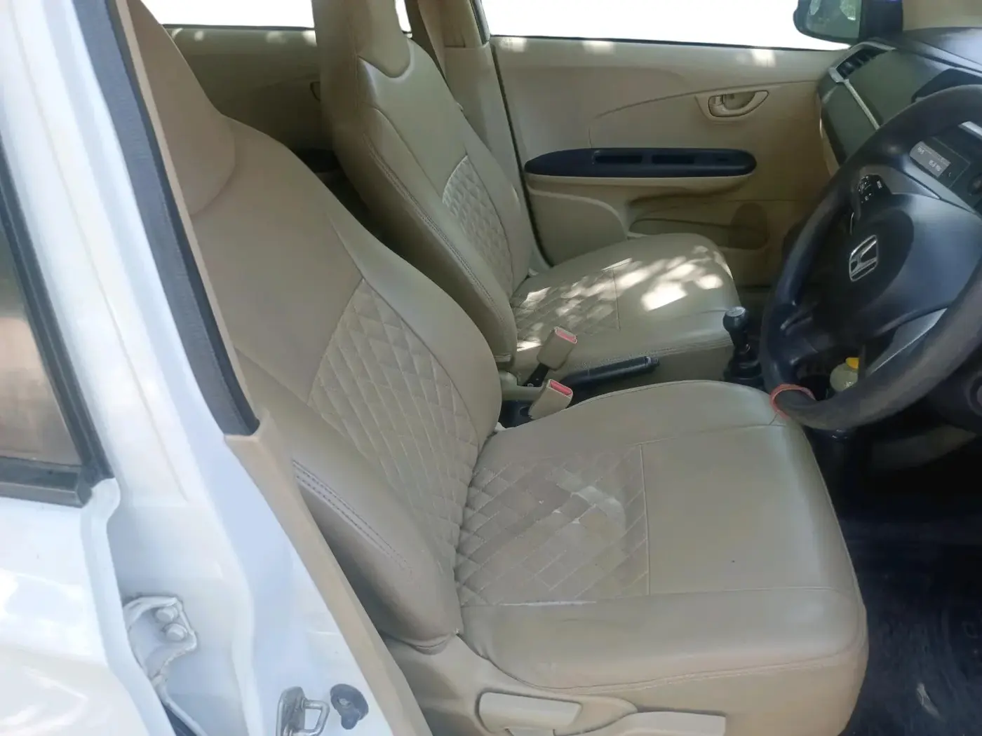 2016 Honda Amaze 1.2L I-VTEC S, CNG, Manual, 54,328 km, interior