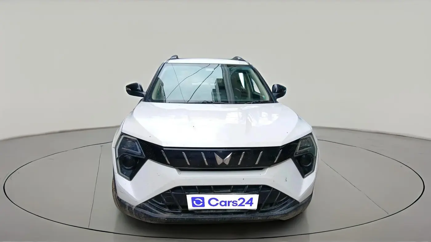 2024 Mahindra XUV 3XO MX3 Pro 1.2 L TCMPFi, Petrol, Manual, 36,990 km, exterior