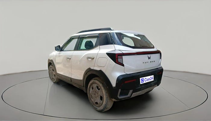 2024 Mahindra XUV 3XO MX3 Pro 1.2 L TCMPFi, Petrol, Manual, 36,990 km, exterior