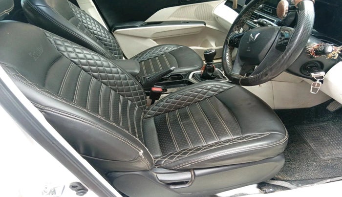 2024 Mahindra XUV 3XO MX3 Pro 1.2 L TCMPFi, Petrol, Manual, 36,990 km, interior