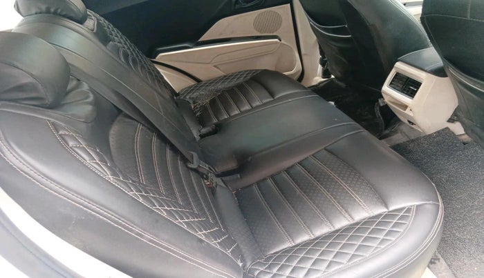 2024 Mahindra XUV 3XO MX3 Pro 1.2 L TCMPFi, Petrol, Manual, 36,990 km, interior