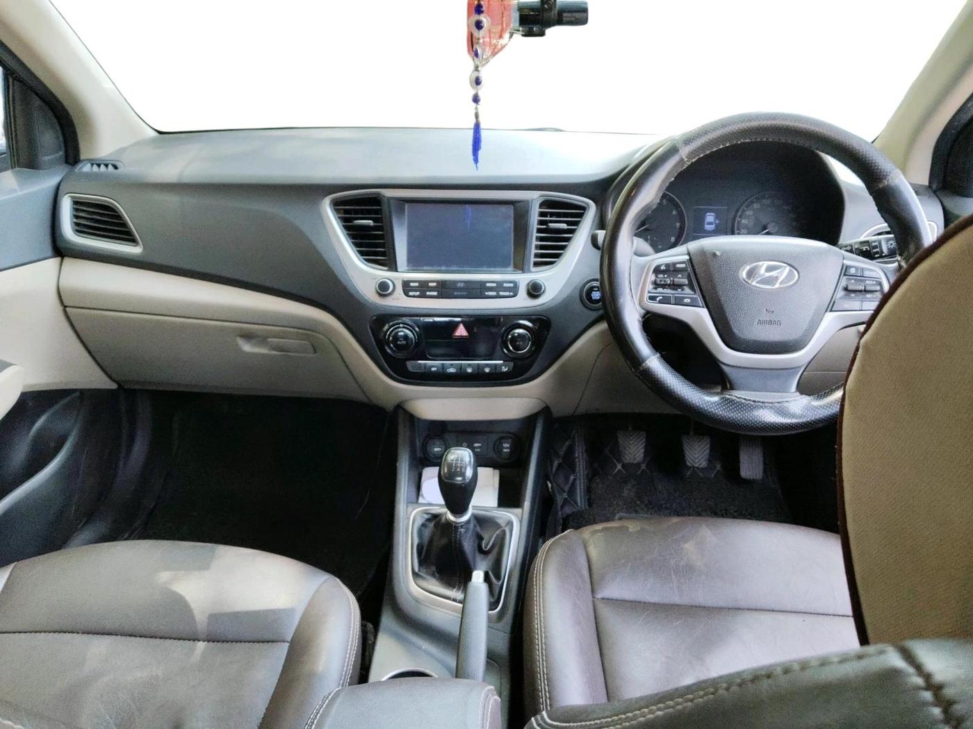 2019 Hyundai Verna 1.6 VTVT SX, Petrol, Manual, 87,316 km, interior