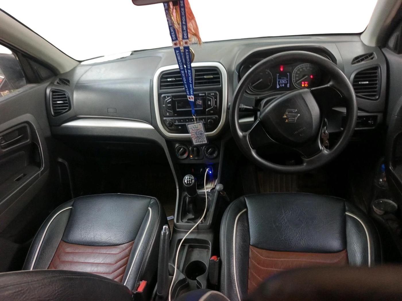 2016 Maruti Vitara Brezza VDI, Diesel, Manual, 1,57,527 km, interior