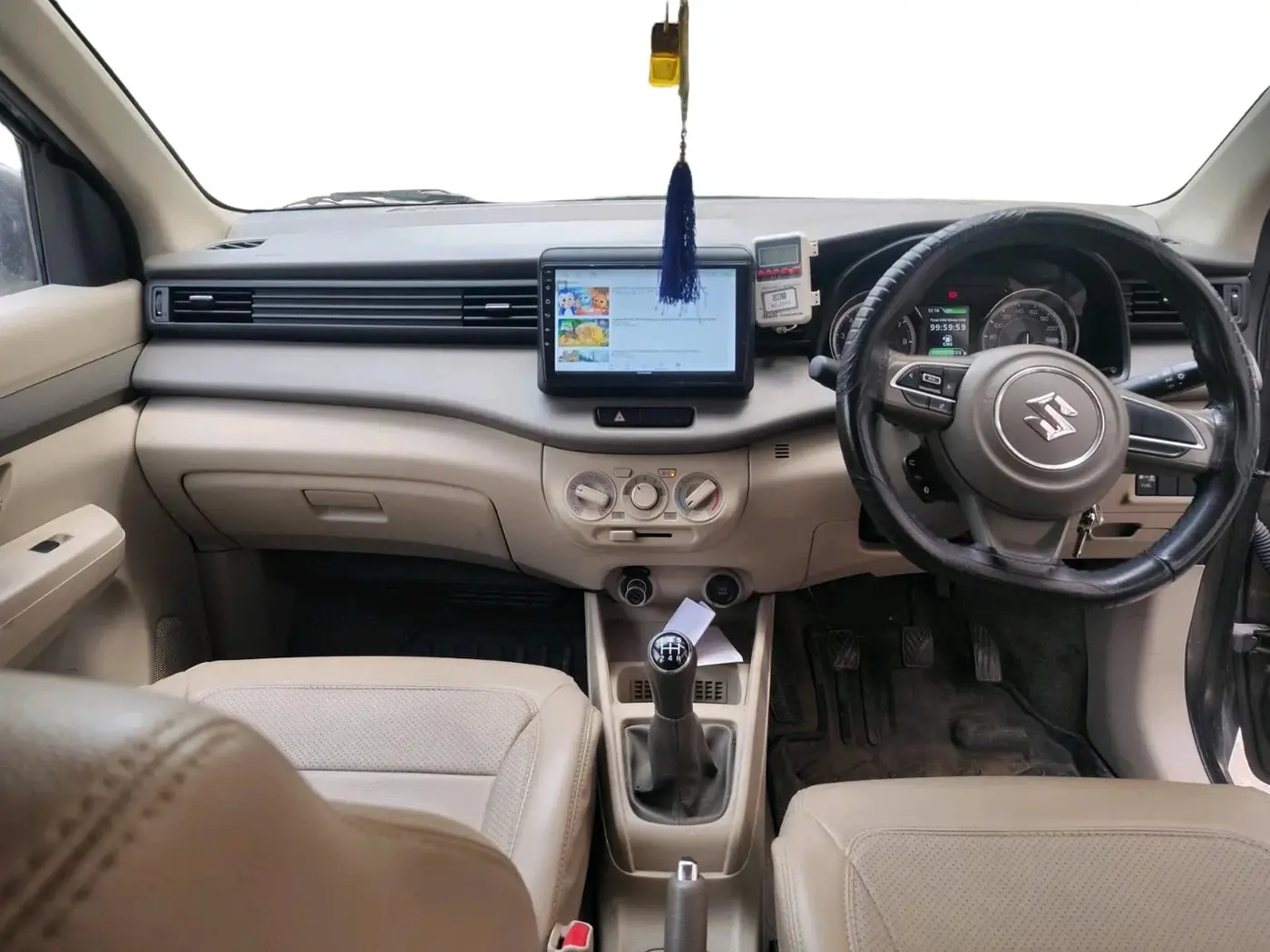 2022 Maruti Ertiga VXI CNG, CNG, Manual, 43,693 km, interior