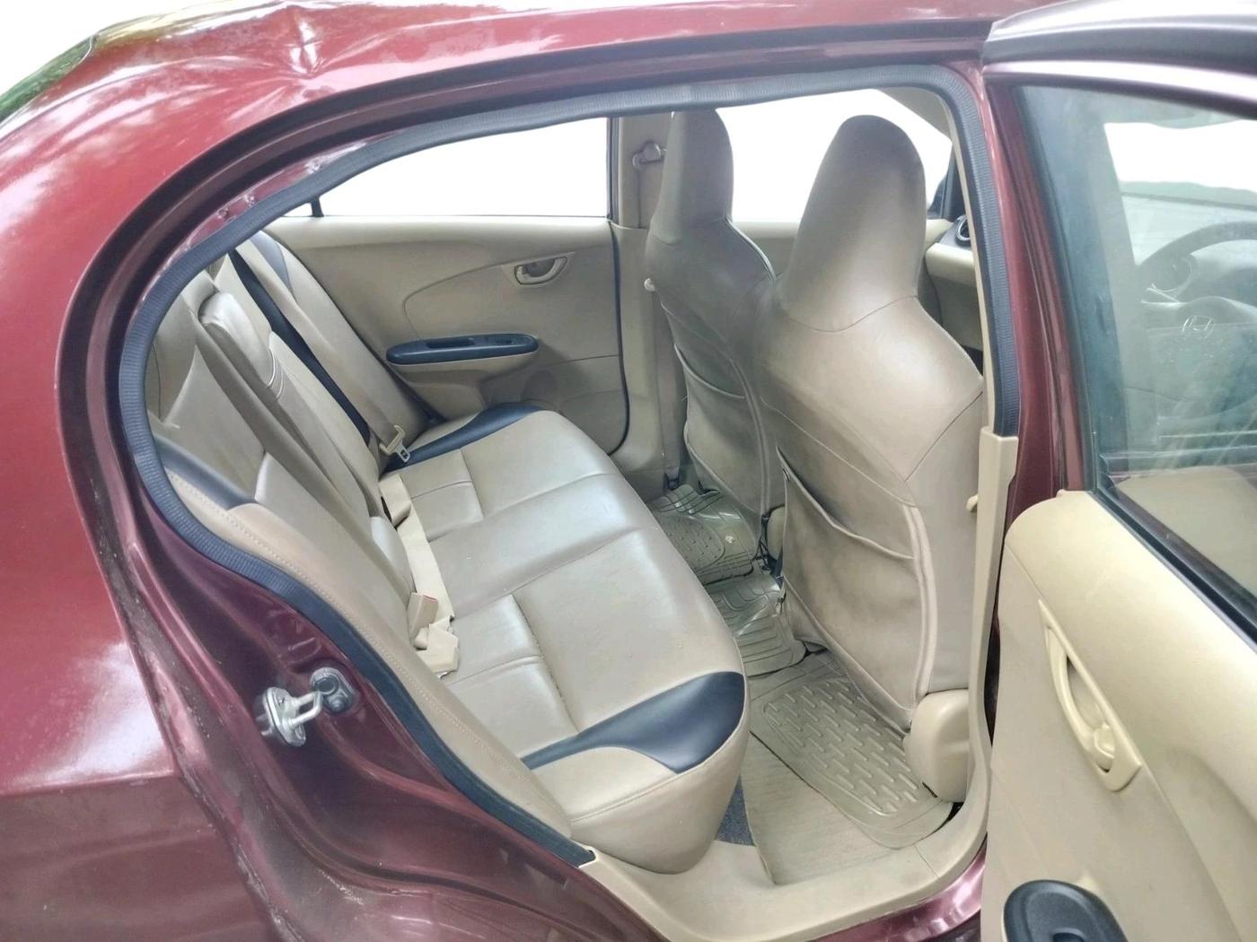 2014 Honda Amaze 1.2L I-VTEC S, Petrol, Manual, 1,18,881 km, interior