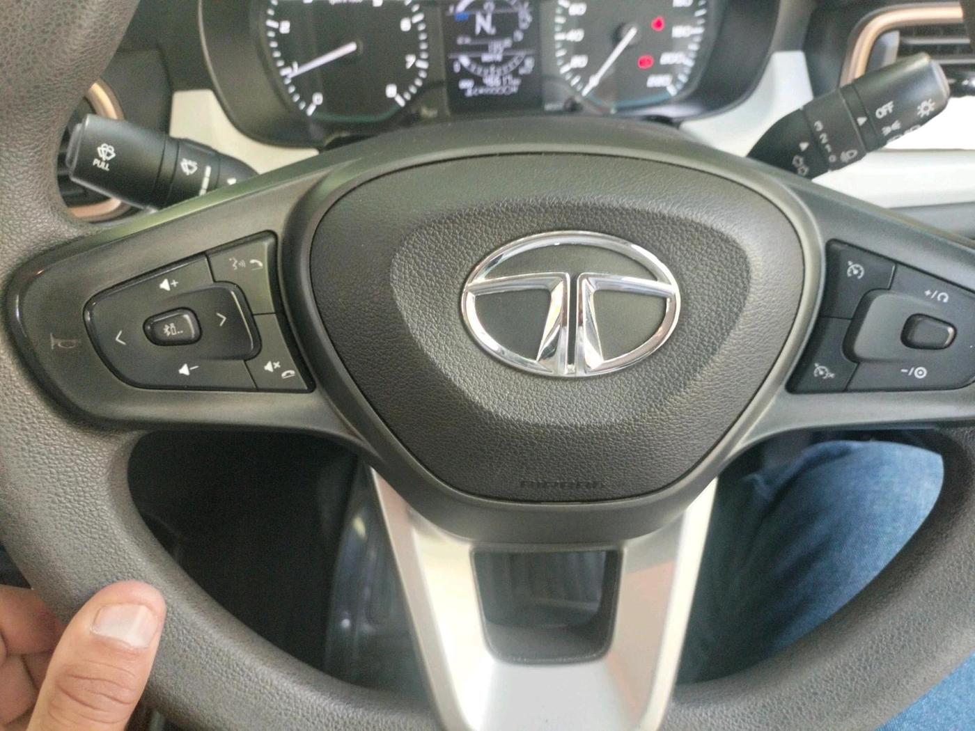 2021 Tata PUNCH ACCOMPLISHED AMT, Petrol, Automatic, 46,617 km, interior