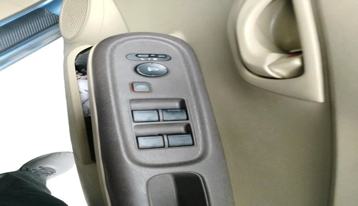 2013 Honda Amaze 1.2L I-VTEC S, Petrol, Manual, 45,102 km, interior