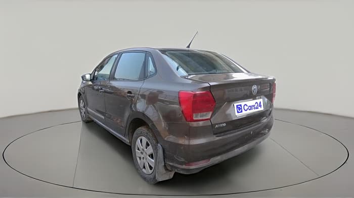 2016 Volkswagen Ameo TRENDLINE 1.5L, Diesel, Manual, 1,37,131 km, exterior