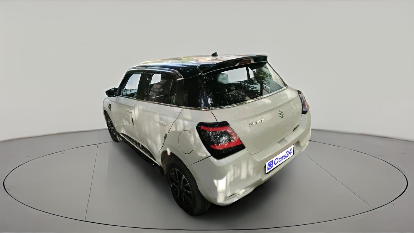 2024 Maruti Swift VXi (O) CNG, CNG, Manual, 17,989 km, exterior