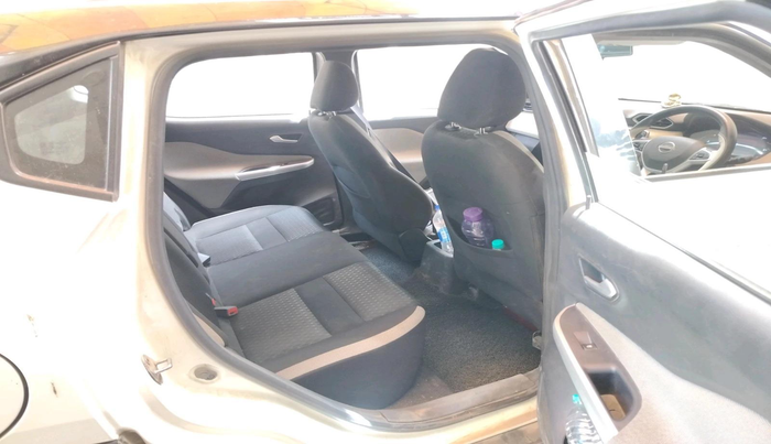 2021 Nissan MAGNITE XV MT, Petrol, Manual, 28,685 km, interior