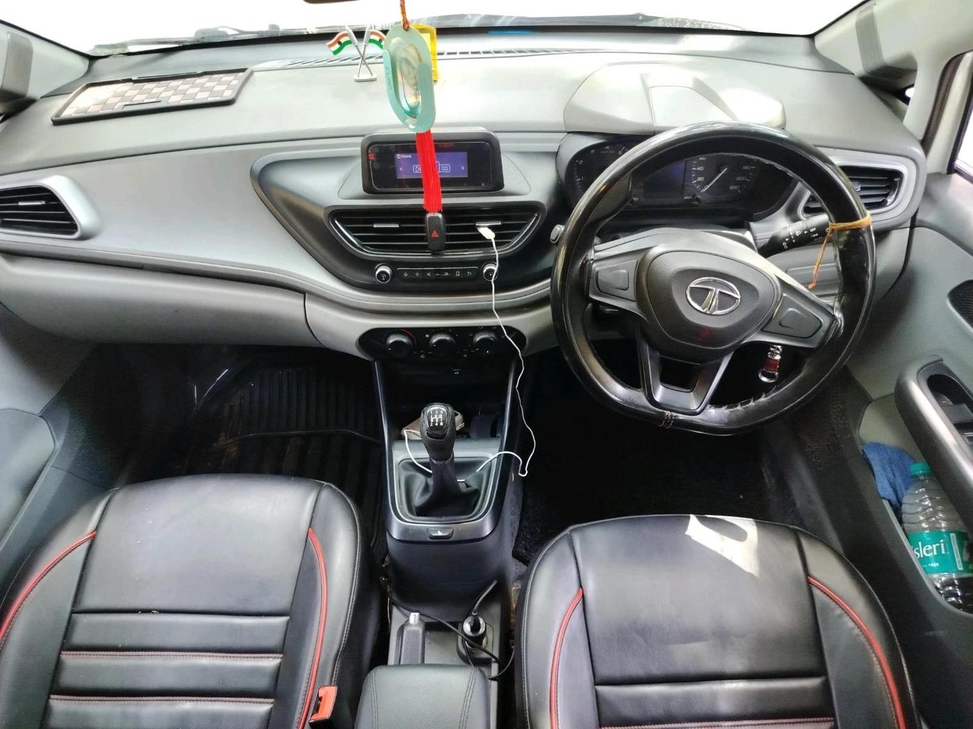 2021 Tata ALTROZ XE PETROL, Petrol, Manual, 71,104 km, interior