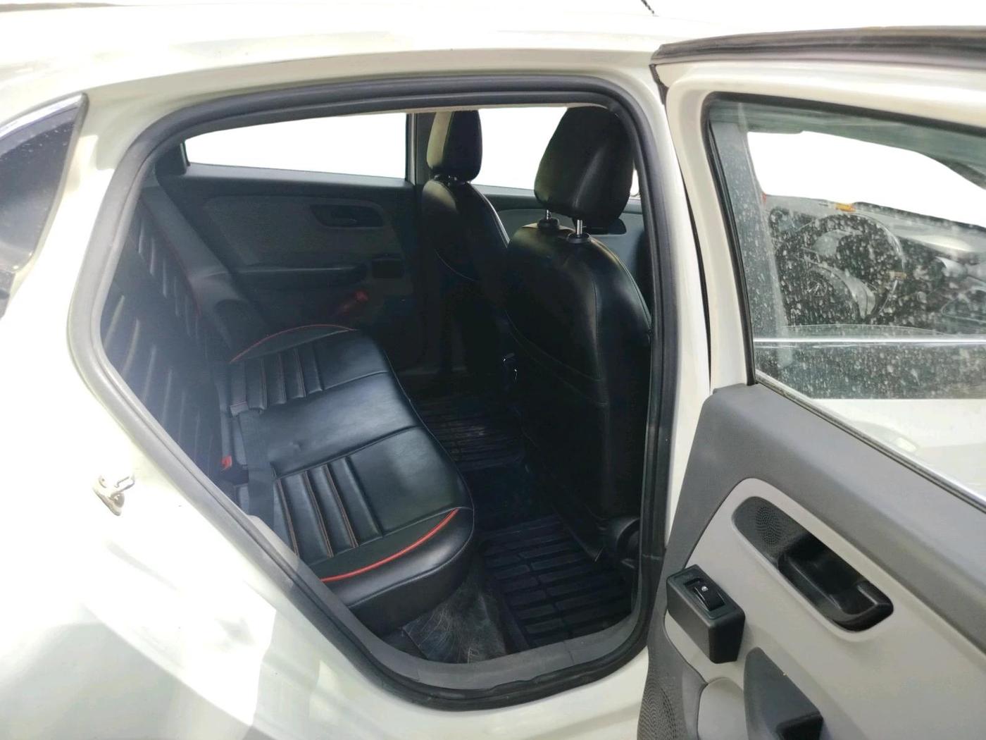 2021 Tata ALTROZ XE PETROL, Petrol, Manual, 71,104 km, interior