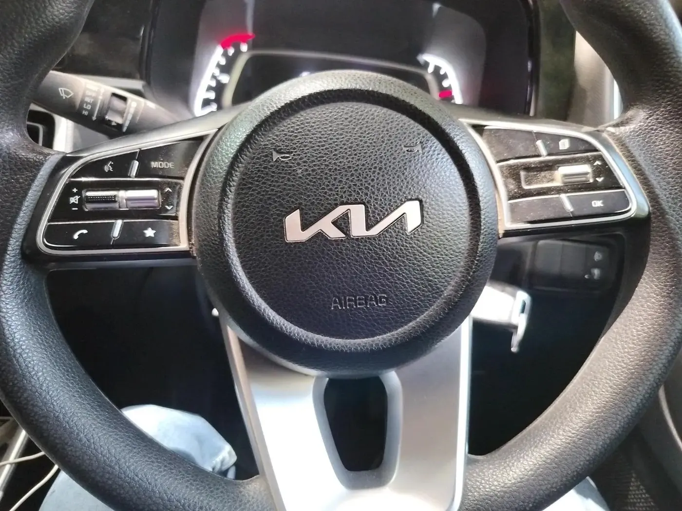 2022 KIA SONET HTK PLUS 1.2, Petrol, Manual, 35,657 km, interior
