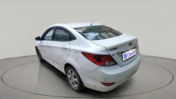 2011 Hyundai Verna FLUIDIC 1.6 VTVT EX, Petrol, Manual, 90,863 km, exterior