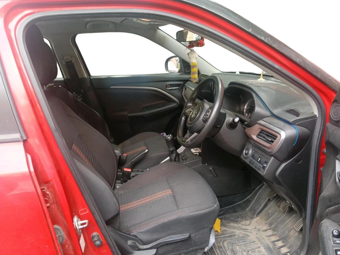 2023 Maruti BREZZA ZXI SMART HYBRID DUAL TONE, Petrol, Manual, 40,266 km, interior