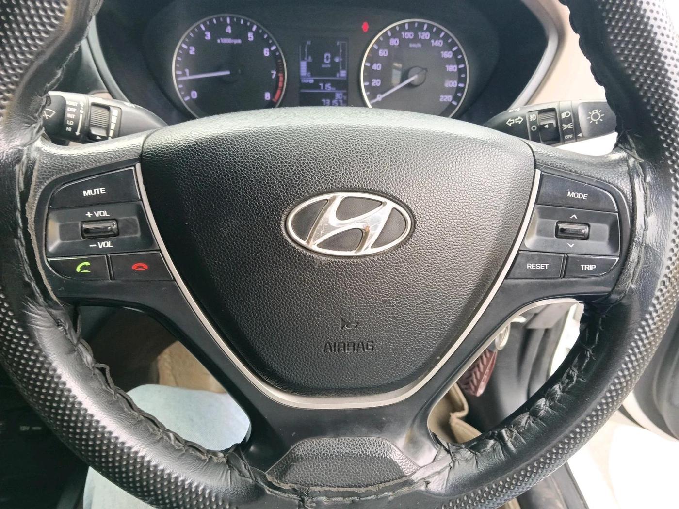 2017 Hyundai Elite i20 SPORTZ 1.2, Petrol, Manual, 73,157 km, interior