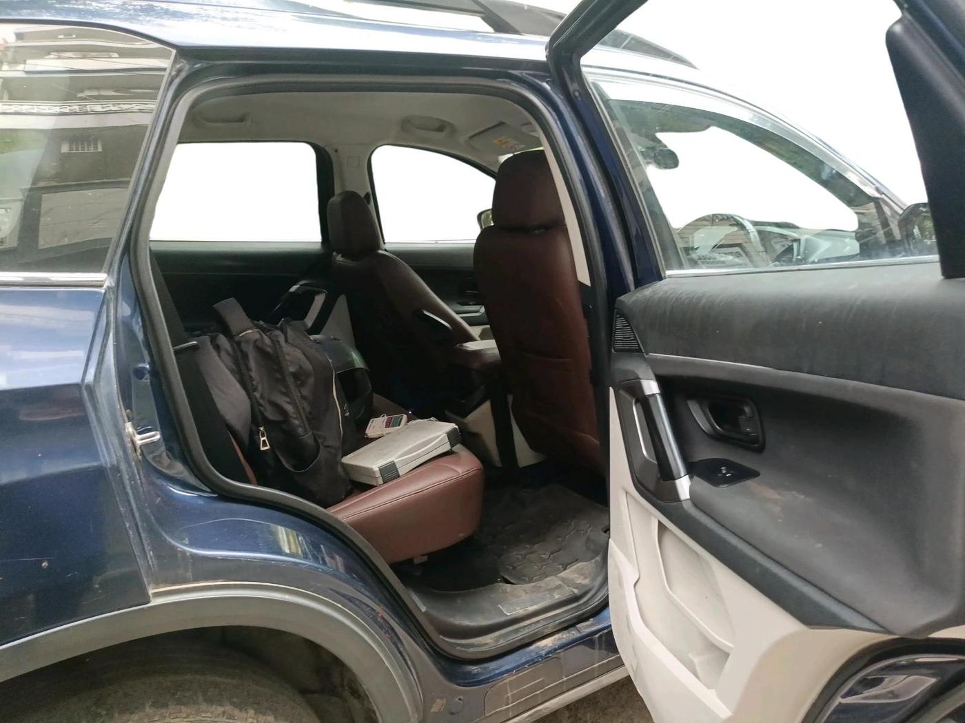 2021 Tata Safari XMA, Diesel, Automatic, 52,219 km, interior
