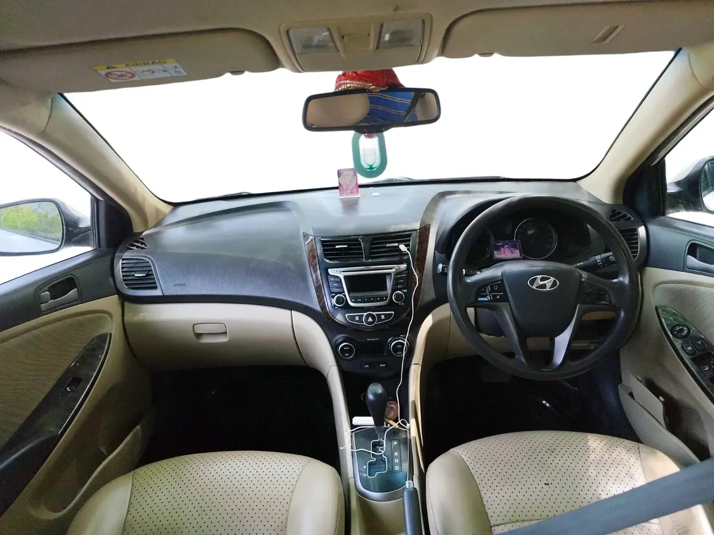 2016 Hyundai Verna FLUIDIC 4S 1.6 VTVT S AT, Petrol, Automatic, 1,05,638 km, interior
