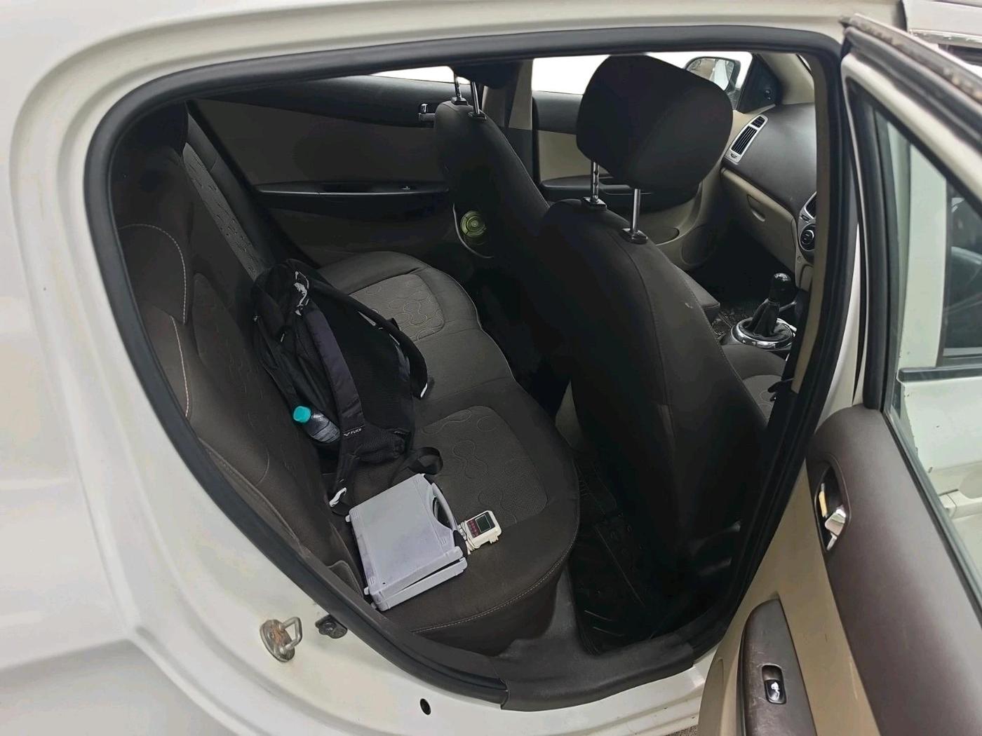 2011 Hyundai i20 MAGNA 1.2, Petrol, Manual, 69,095 km, interior