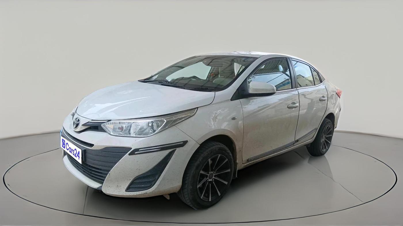 2018 Toyota YARIS J CVT, CNG, Automatic, 1,15,181 km, exterior