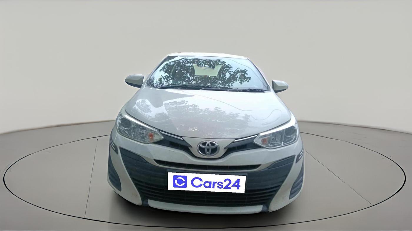 2018 Toyota YARIS J CVT, CNG, Automatic, 1,15,181 km, exterior