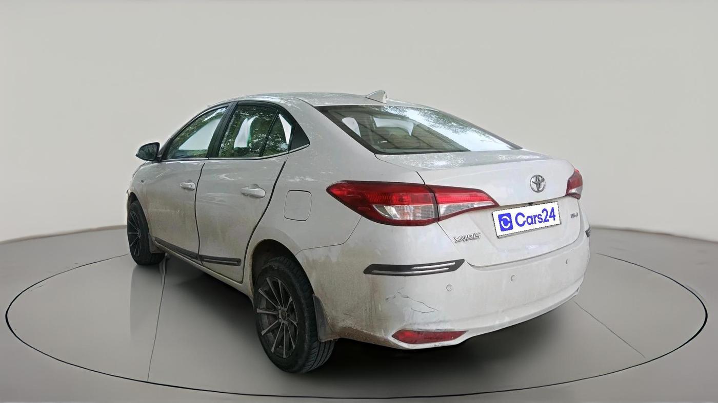 2018 Toyota YARIS J CVT, CNG, Automatic, 1,15,181 km, exterior