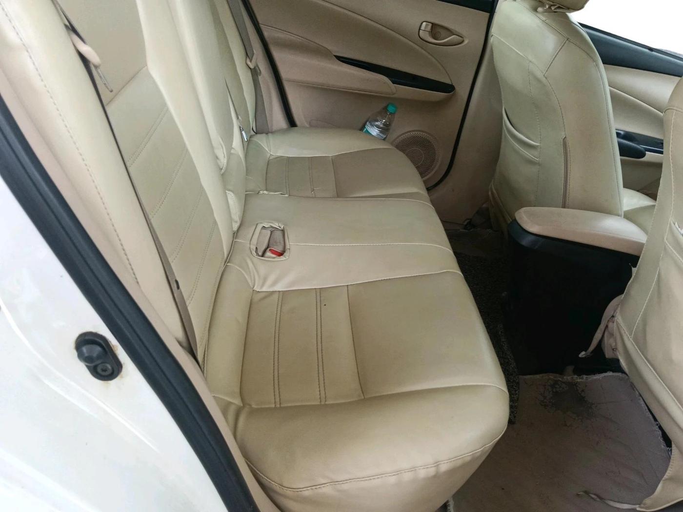2018 Toyota YARIS J CVT, CNG, Automatic, 1,15,181 km, interior