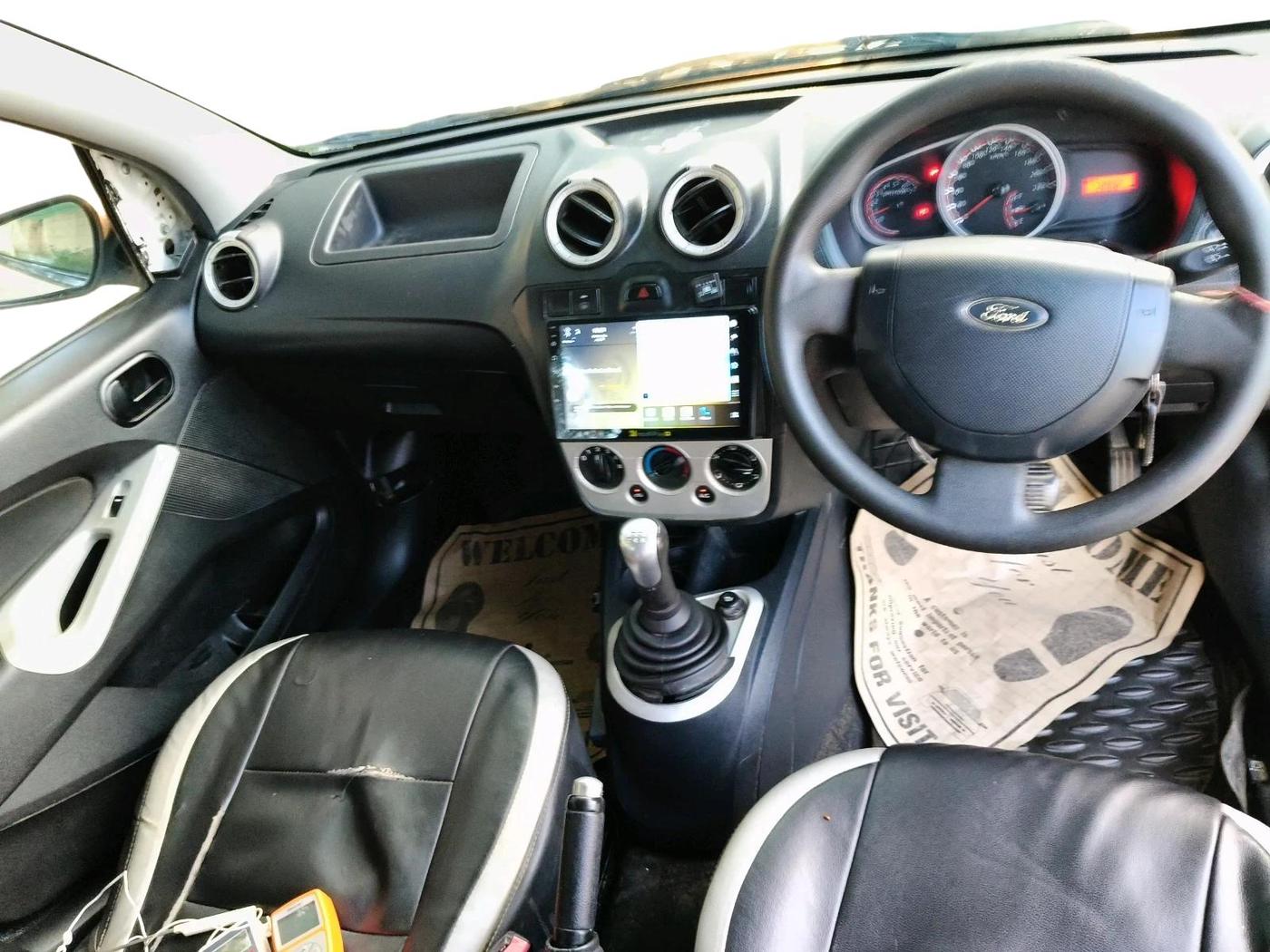2012 Ford Figo ZXI 1.2 PETROL, CNG, Manual, 72,868 km, interior
