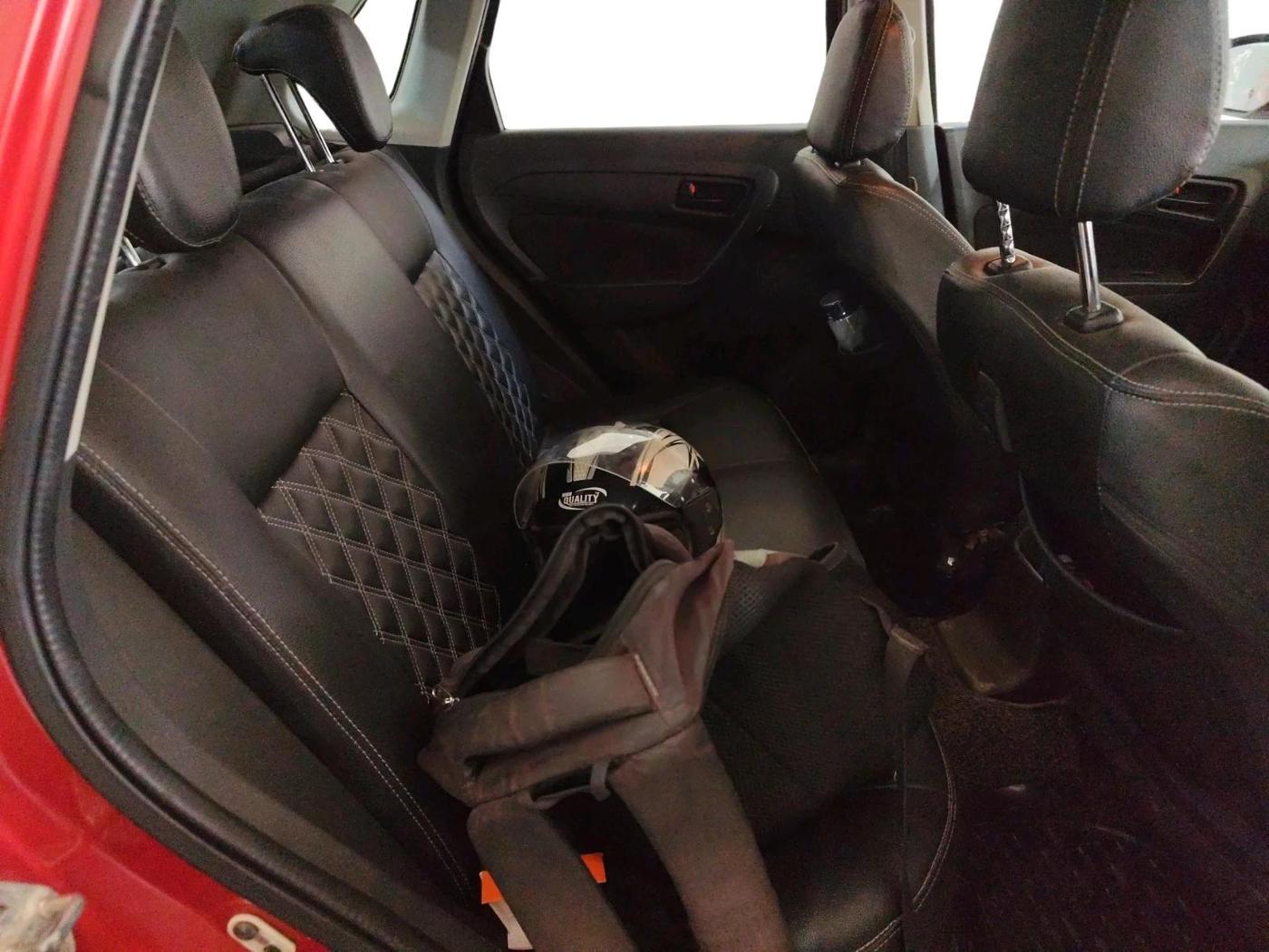 2016 Maruti Vitara Brezza VDI (O), Diesel, Manual, 88,200 km, interior