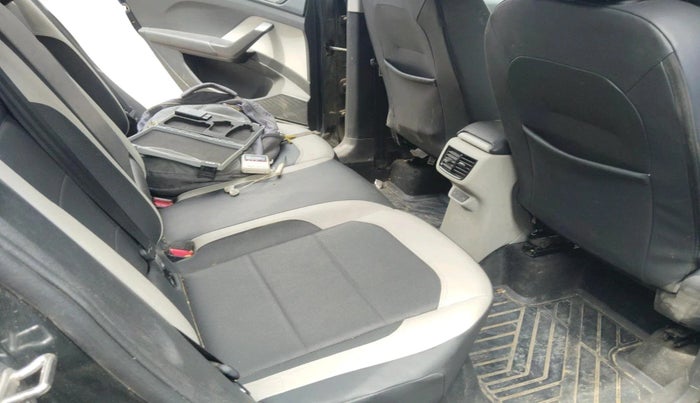 2024 Volkswagen TAIGUN TOPLINE 1.0 TSI AT, Petrol, Automatic, 12,470 km, interior