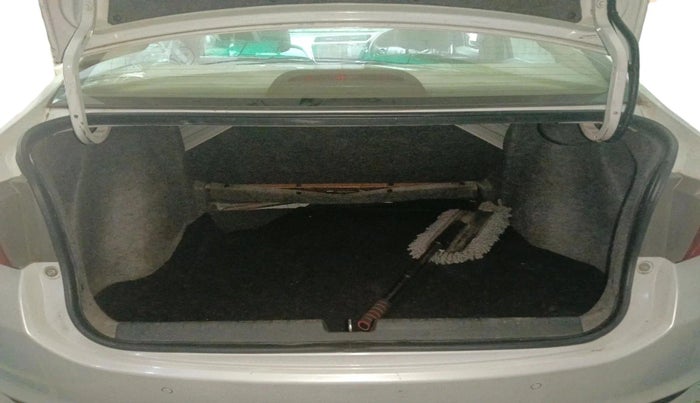 2019 Honda City 1.5L I-DTEC V, Diesel, Manual, 86,221 km, exterior