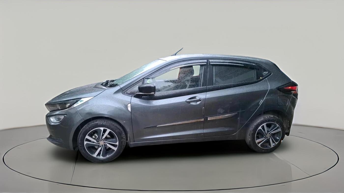2023 Tata ALTROZ XZA, CNG, Automatic, 24,427 km, exterior