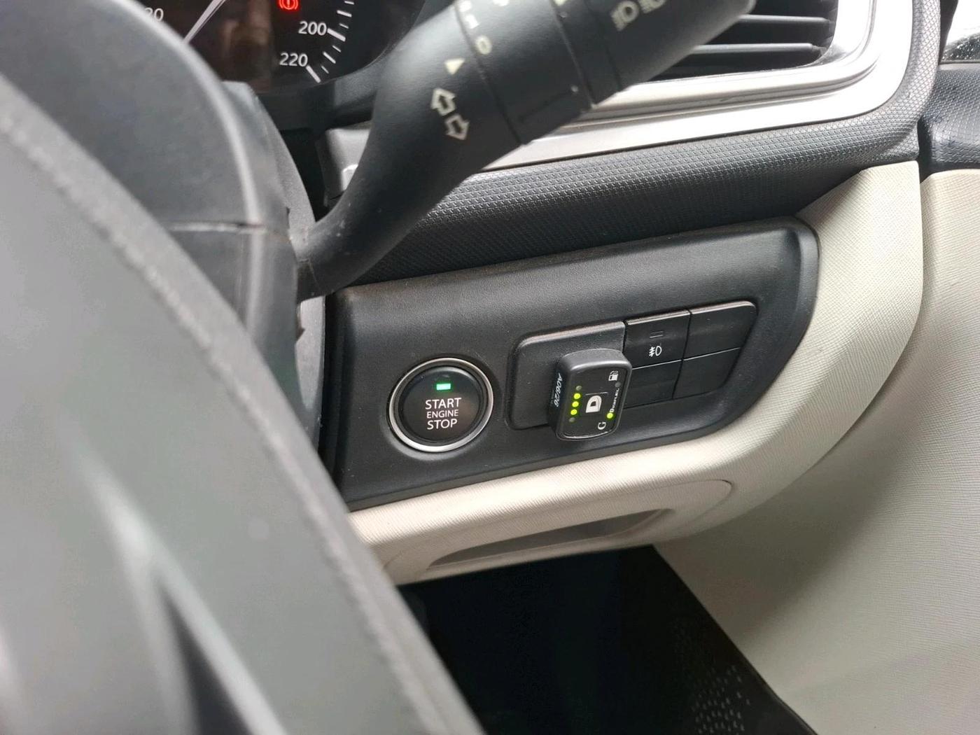2023 Tata ALTROZ XZA, CNG, Automatic, 24,427 km, interior