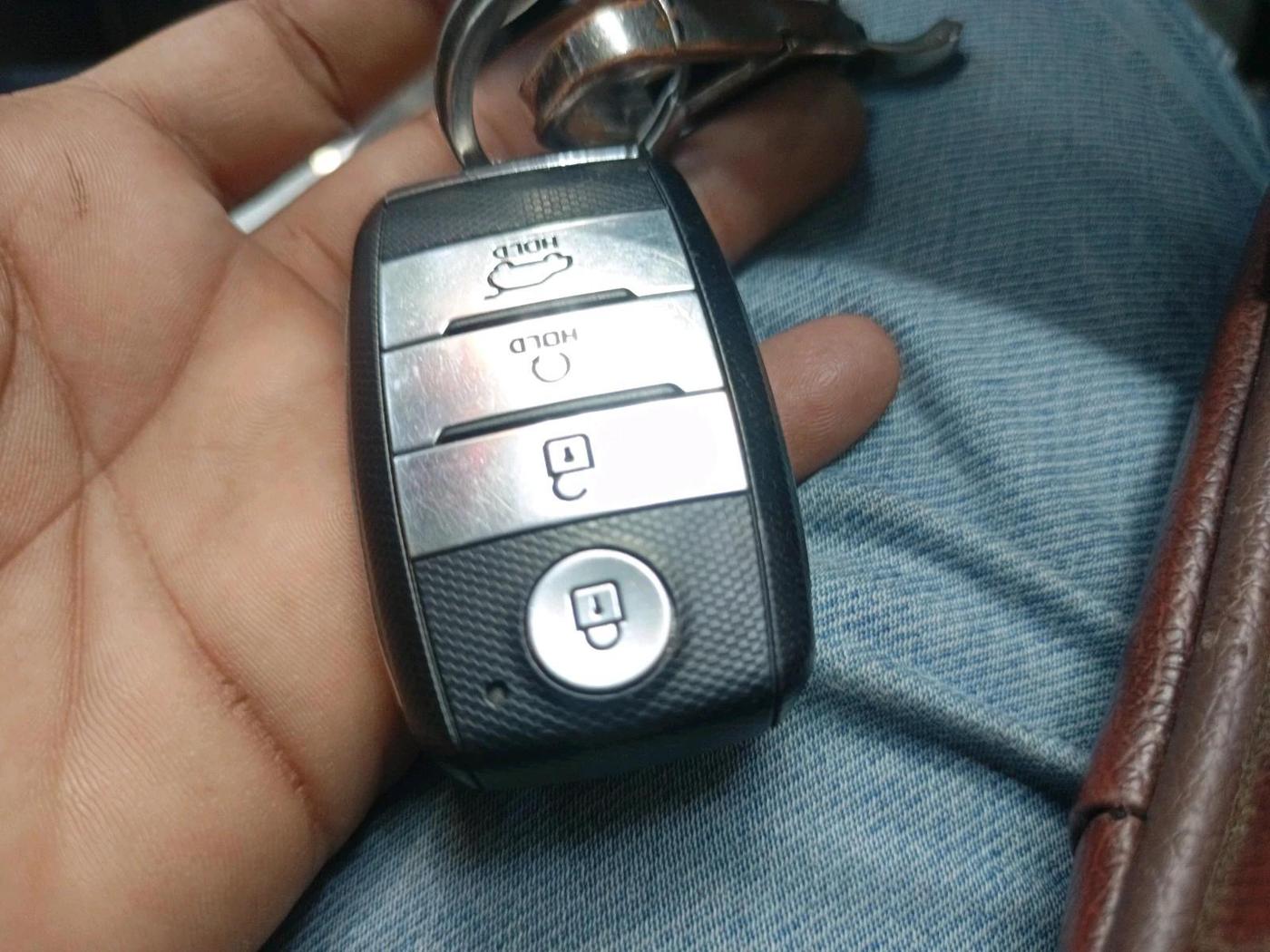 2021 KIA SELTOS HTK PLUS AT 1.5 DIESEL, Diesel, Automatic, 99,552 km, interior