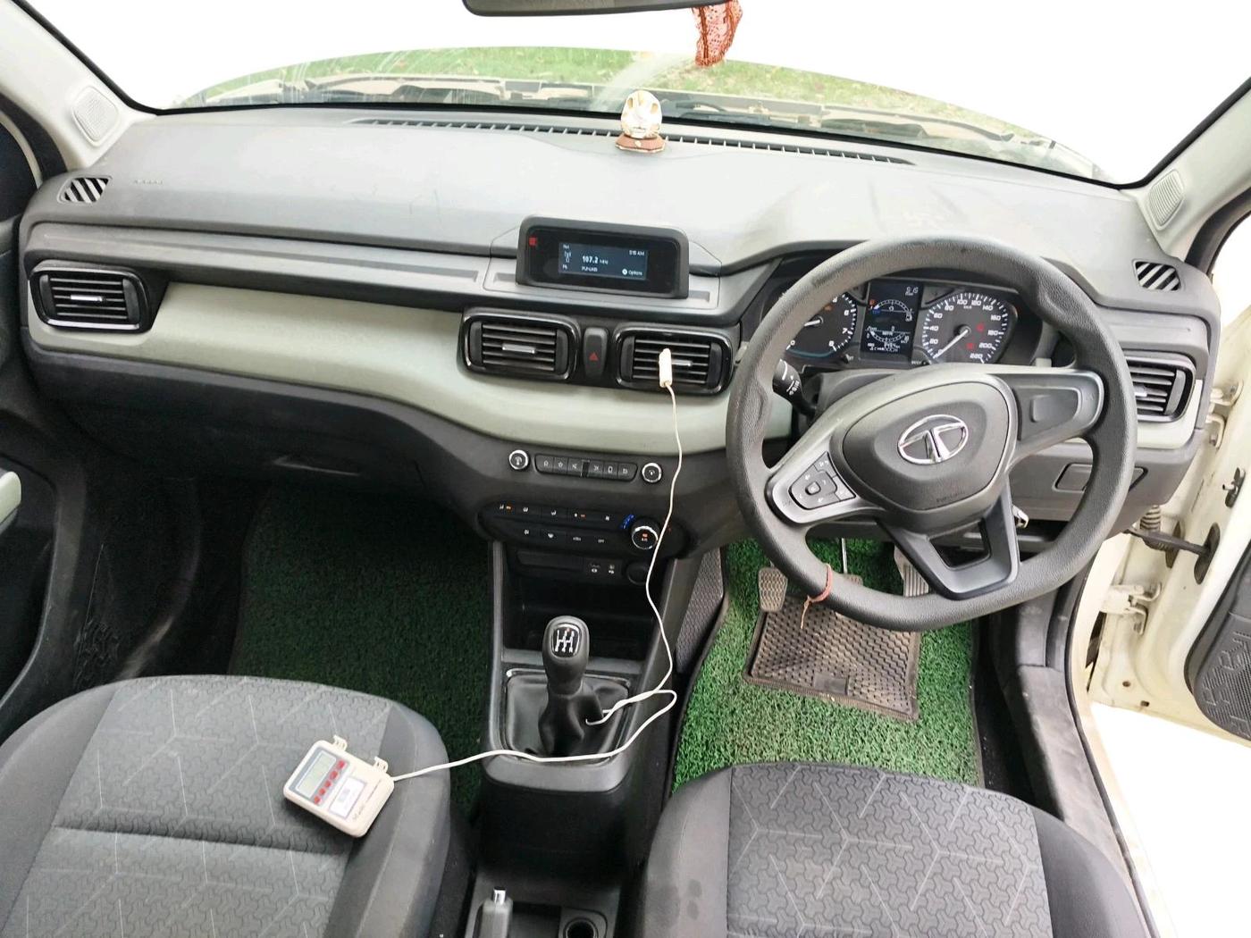 2022 Tata PUNCH ADVENTURE MT, Petrol, Manual, 3,494 km, interior