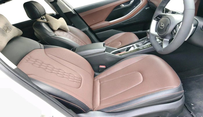 2021 Hyundai ALCAZAR PLATINUM(O) 7STR 1.5 AT, Diesel, Automatic, 1,13,680 km, interior