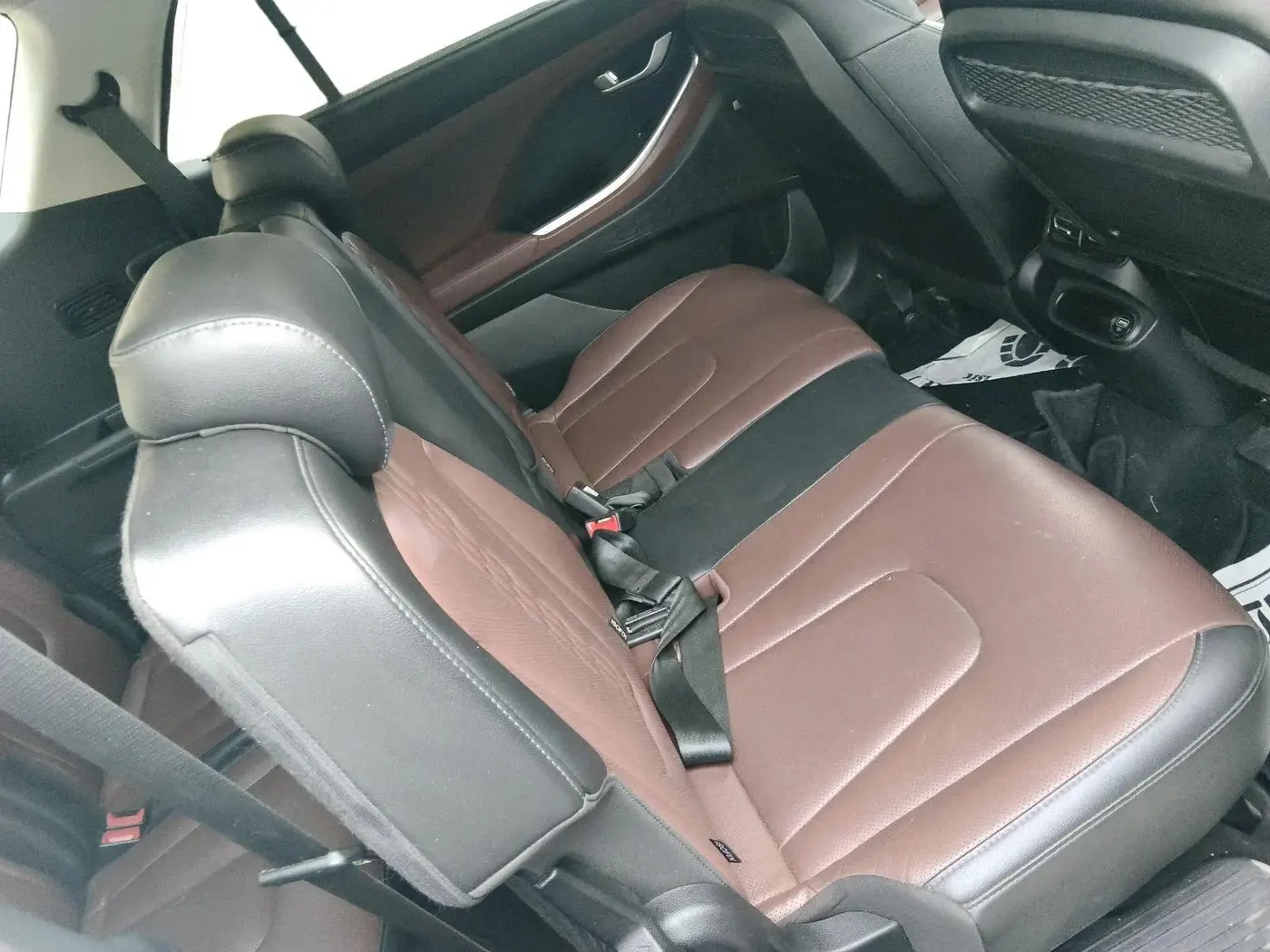 2021 Hyundai ALCAZAR PLATINUM(O) 7STR 1.5 AT, Diesel, Automatic, 1,13,680 km, interior