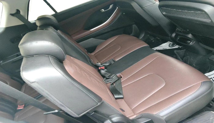 2021 Hyundai ALCAZAR PLATINUM(O) 7STR 1.5 AT, Diesel, Automatic, 1,13,680 km, interior