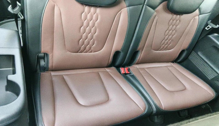 2021 Hyundai ALCAZAR PLATINUM(O) 7STR 1.5 AT, Diesel, Automatic, 1,13,680 km, interior