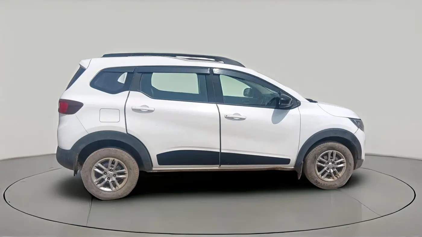 2024 Renault TRIBER RXT, CNG, Manual, 64,849 km, exterior