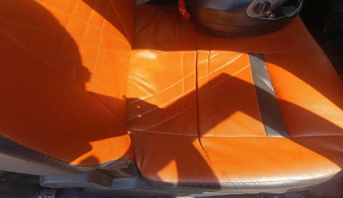 2024 Renault TRIBER RXT, CNG, Manual, 64,849 km, interior