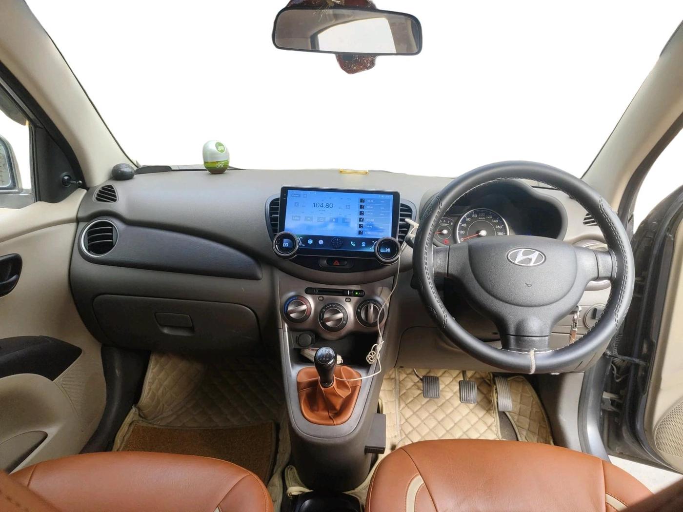 2013 Hyundai i10 ERA 1.1, CNG, Manual, 96,634 km, interior