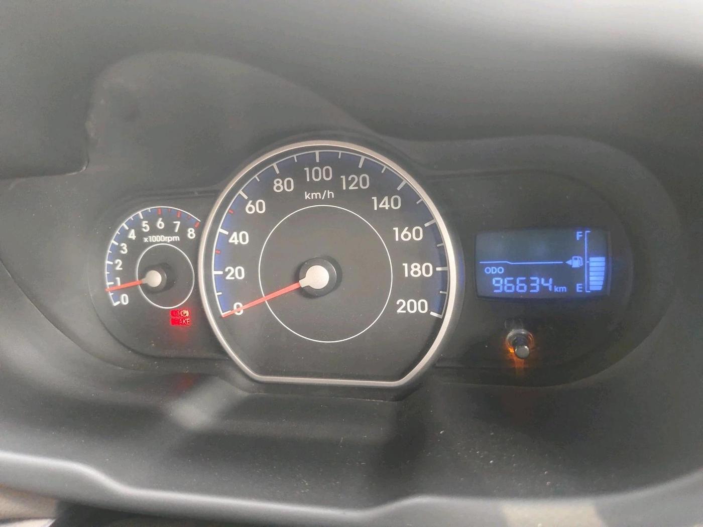 2013 Hyundai i10 ERA 1.1, CNG, Manual, 96,634 km, interior