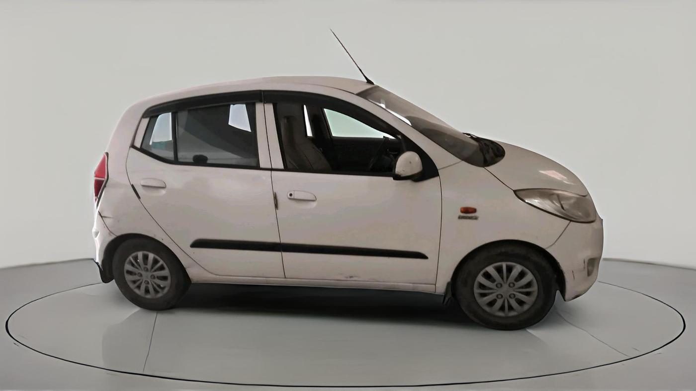 2014 Hyundai i10 SPORTZ 1.1, CNG, Manual, 72,598 km, exterior