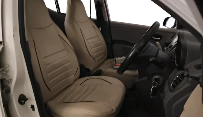2014 Hyundai i10 SPORTZ 1.1, CNG, Manual, 72,598 km, interior