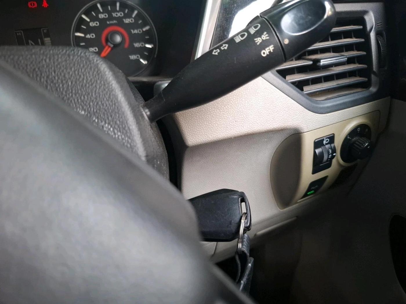2016 Mahindra Kuv100 K6 D 5 STR, Diesel, Manual, 52,660 km, interior