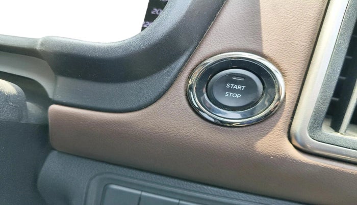 2025 Mahindra SCORPIO-N Z8 L DIESEL AT 2WD 7 STR, Diesel, Automatic, 36,783 km, interior