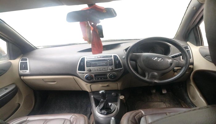 2013 Hyundai i20 MAGNA (O) 1.2, CNG, Manual, 1,73,417 km, interior